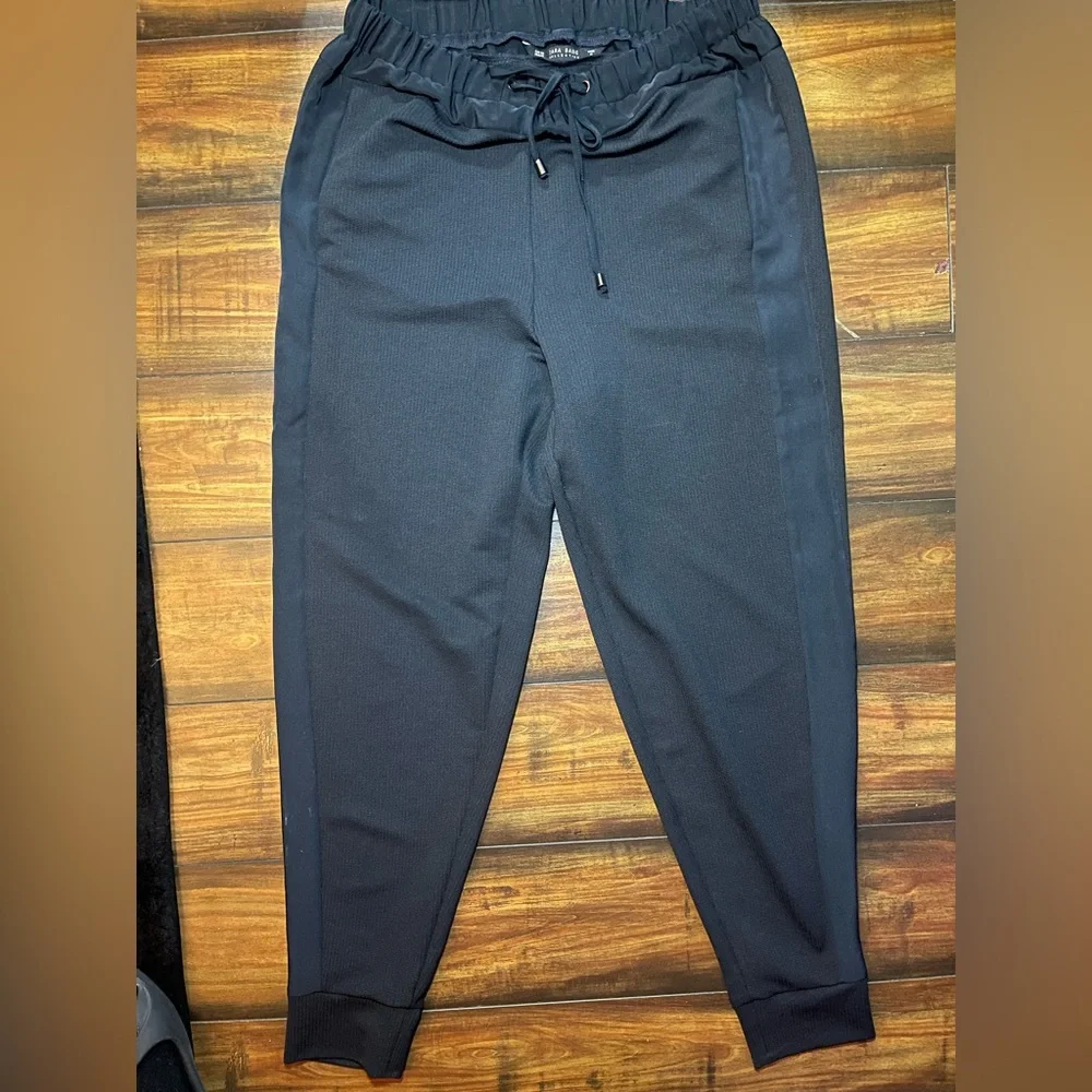 Zara Women's Dark Blue Joggers